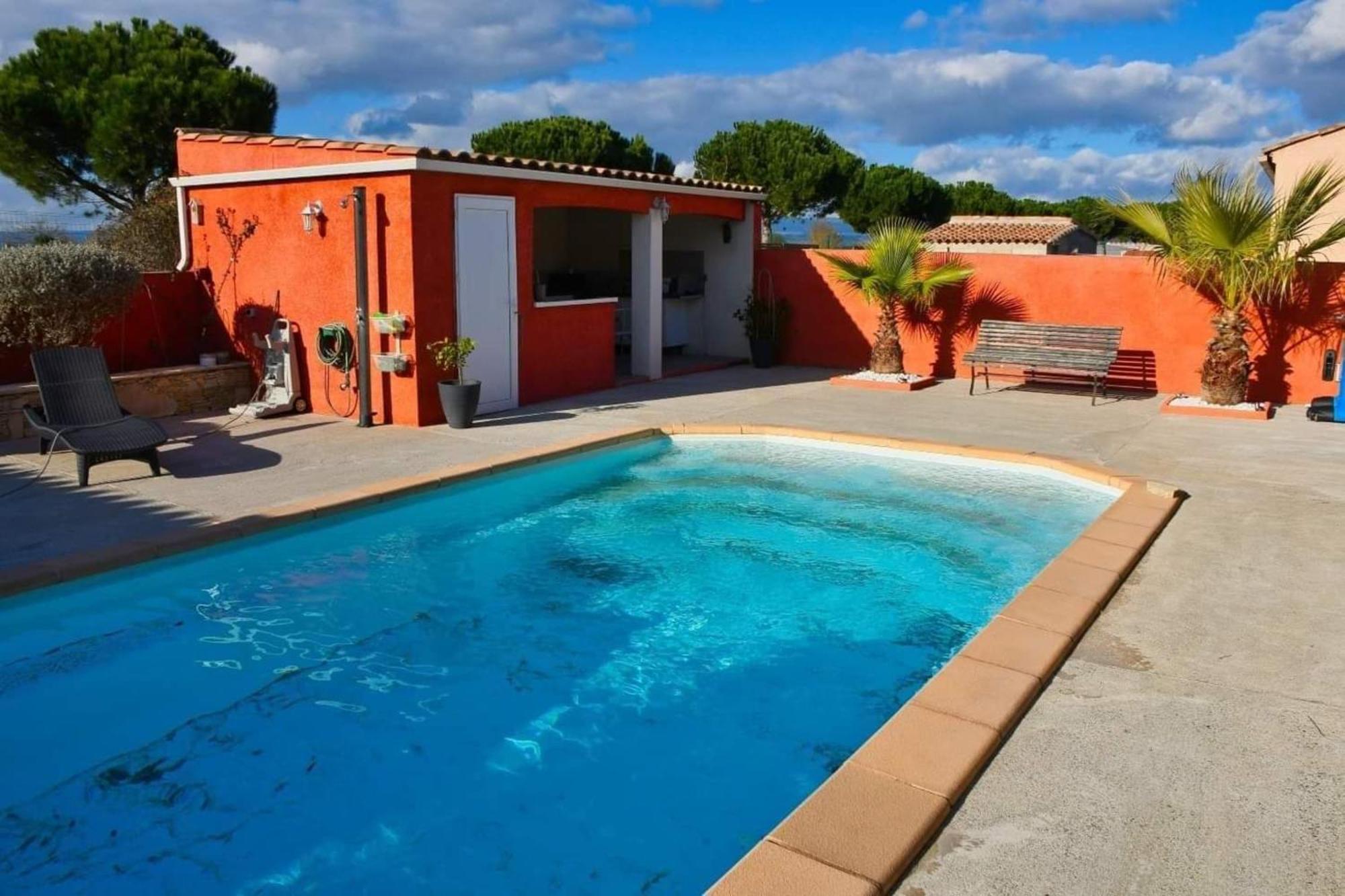 Villa Elegante A Carcassonne Avec Jardin Et Jacuzzi Exterior photo