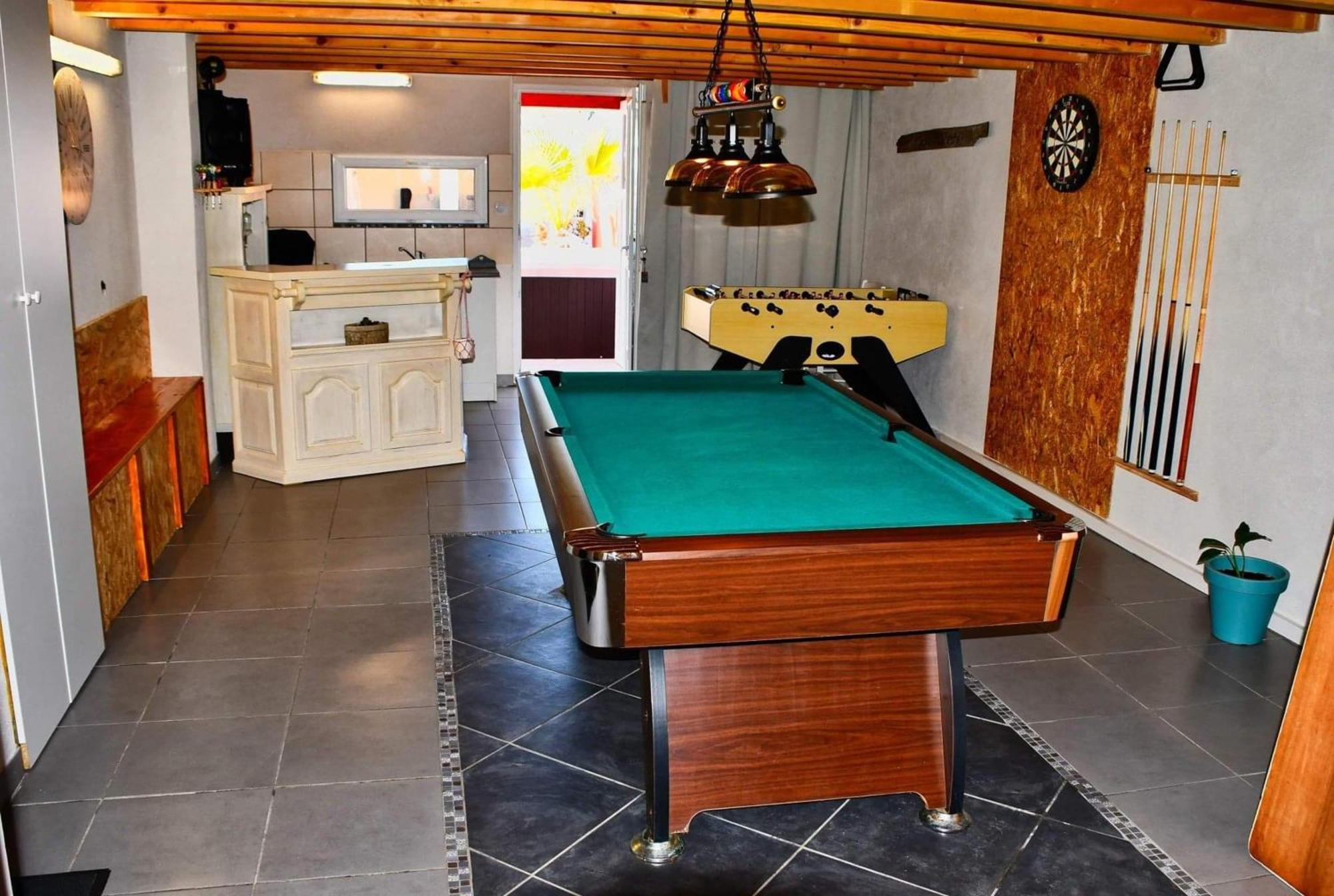 Villa Elegante A Carcassonne Avec Jardin Et Jacuzzi Exterior photo